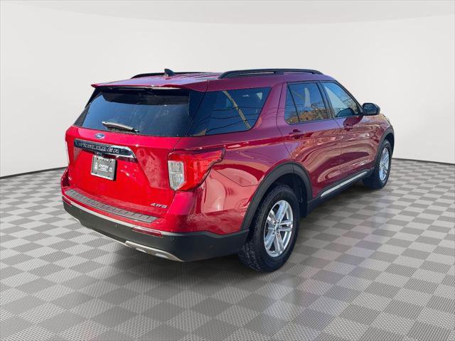 Used 2022 Ford Explorer XLT w/ Equipment Group 202A image 6