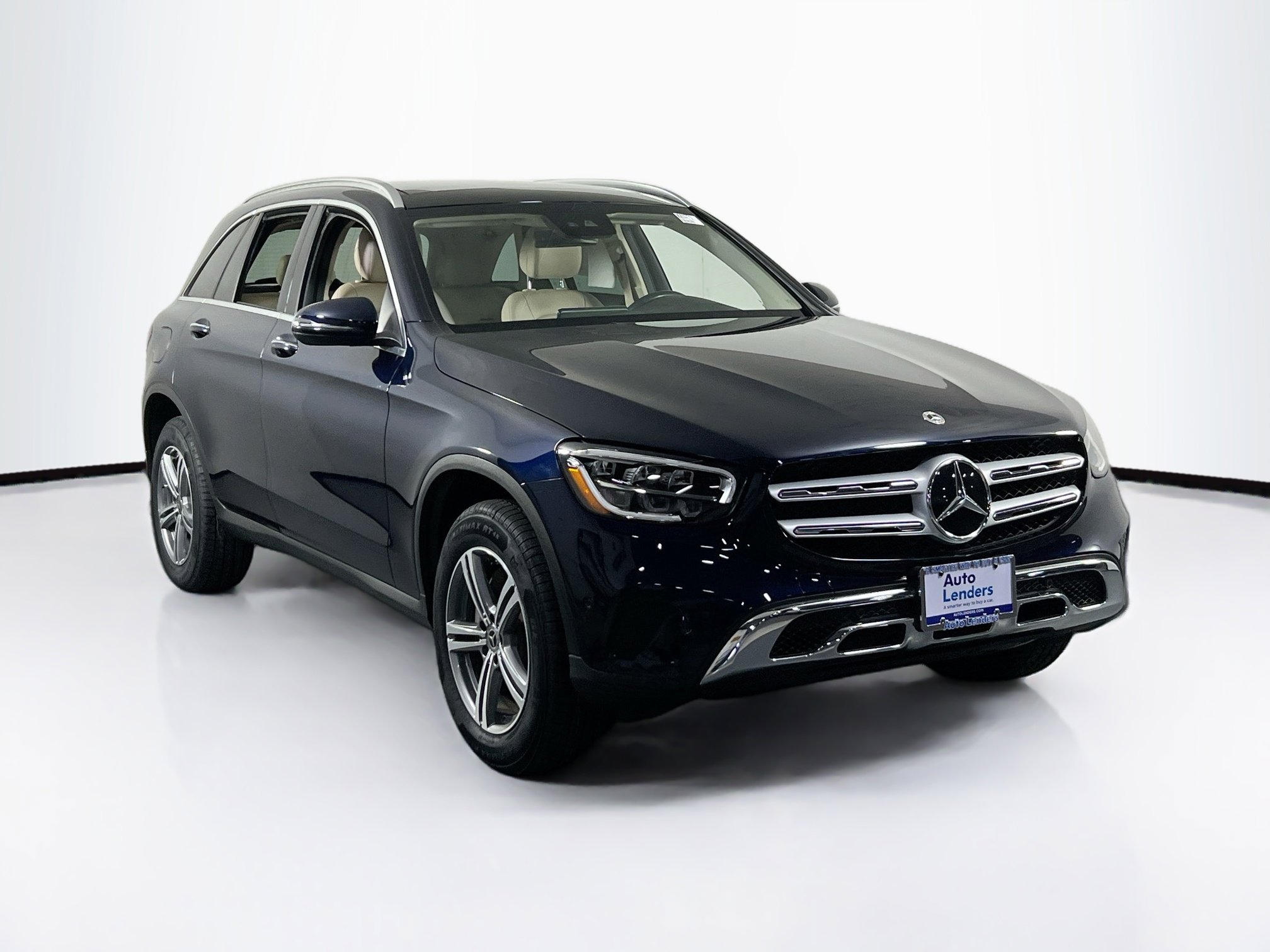 Used 2022 Mercedes-Benz GLC 300 4MATIC image 3