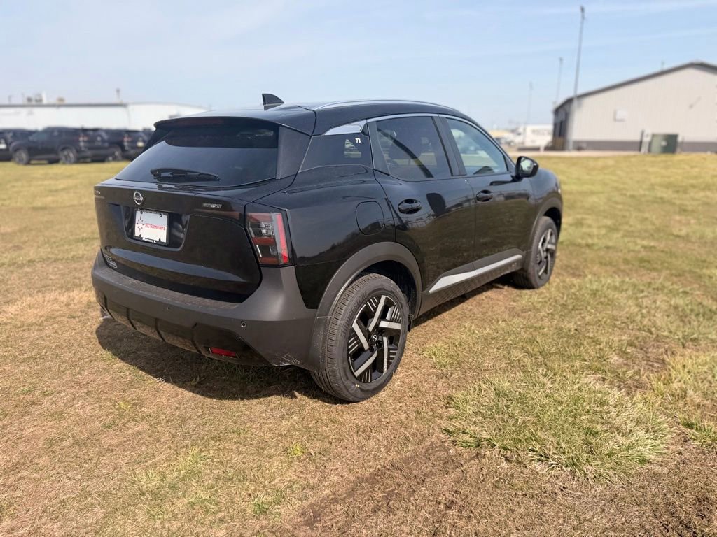New 2026 Nissan Kicks SV w/ SV Premium Package FWD image 5