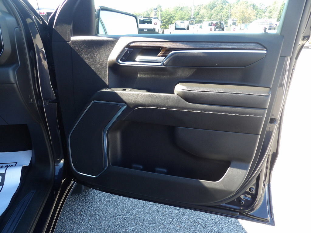 Used 2022 GMC Sierra 1500 Elevation RWD image 38