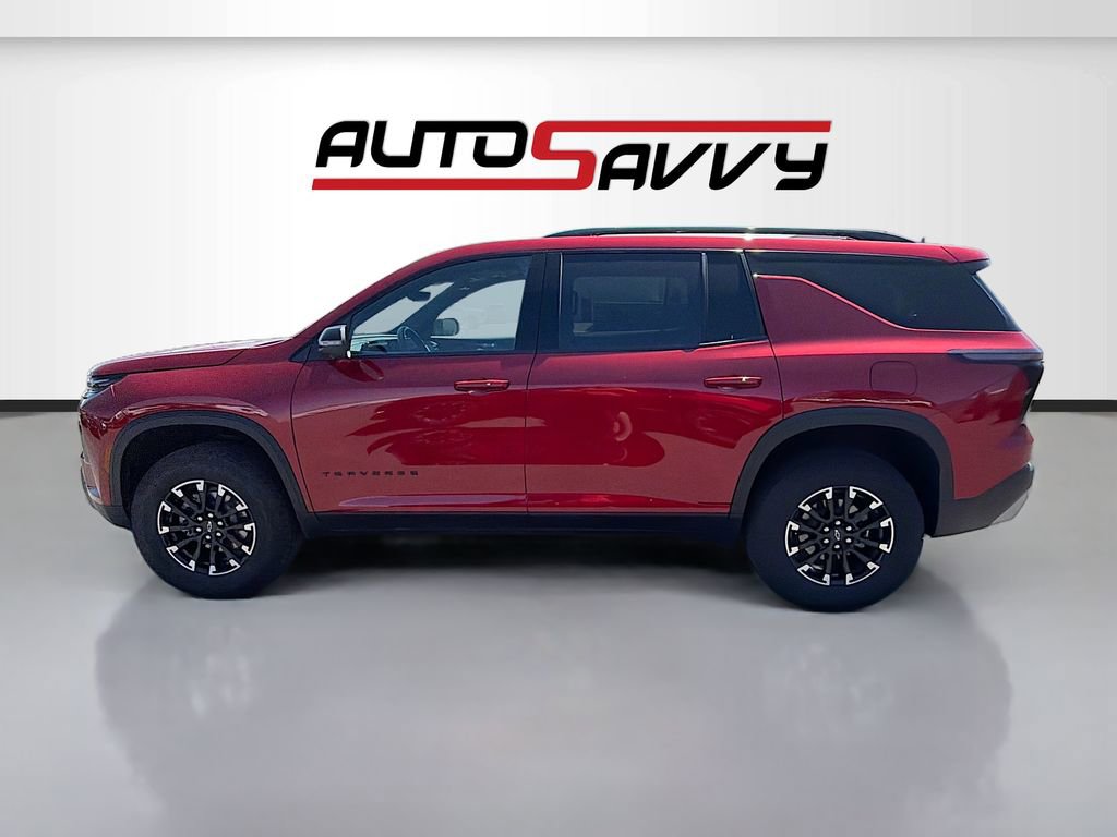 Used 2025 Chevrolet Traverse Z71 w/ Enhanced Driving Package AWD/4WD image 4