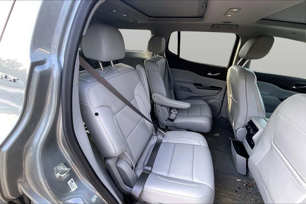 Used 2023 GMC Acadia SLT w/ Technology Package FWD image 20