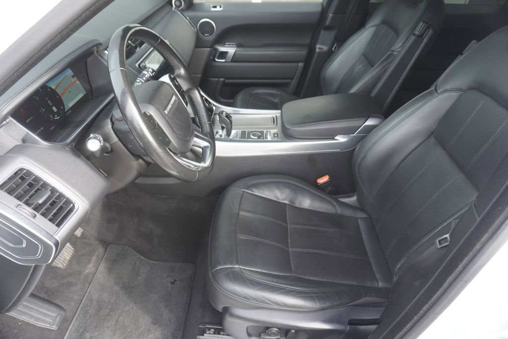 Used 2018 Land Rover Range Rover Sport HSE image 19