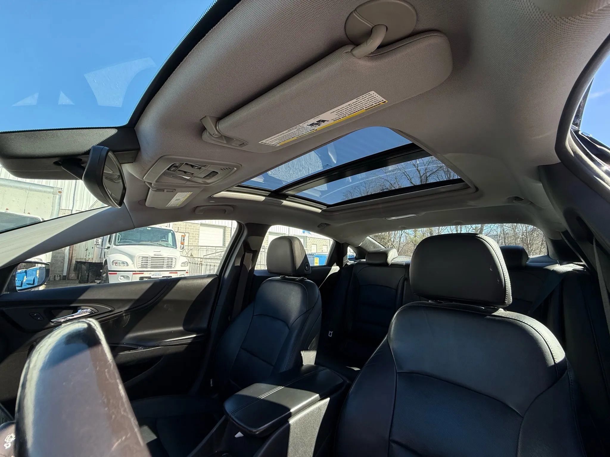 Used 2016 Chevrolet Malibu Premier w/ Driver Confidence Package image 23