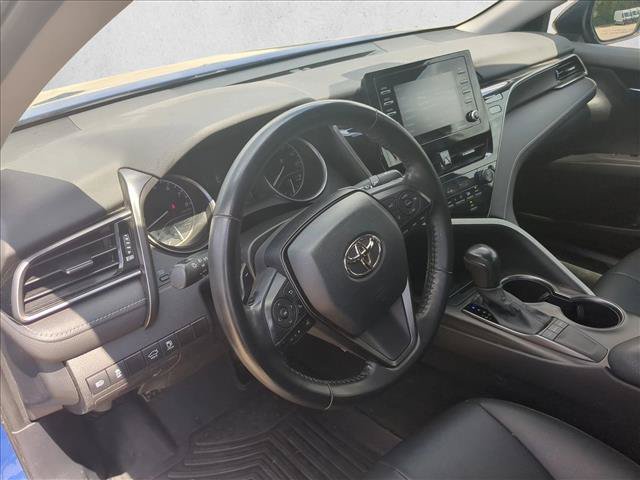 Used 2023 Toyota Camry SE FWD image 9