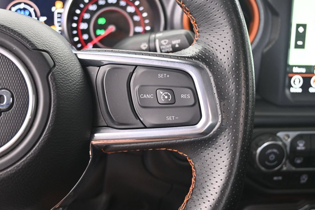Used 2022 Jeep Gladiator Mojave w/ Cold Weather Group AWD/4WD image 35