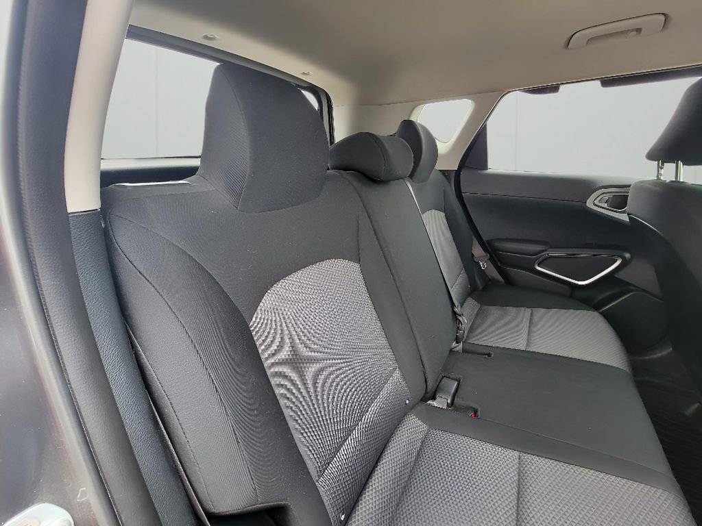 Used 2020 Kia Soul LX image 27