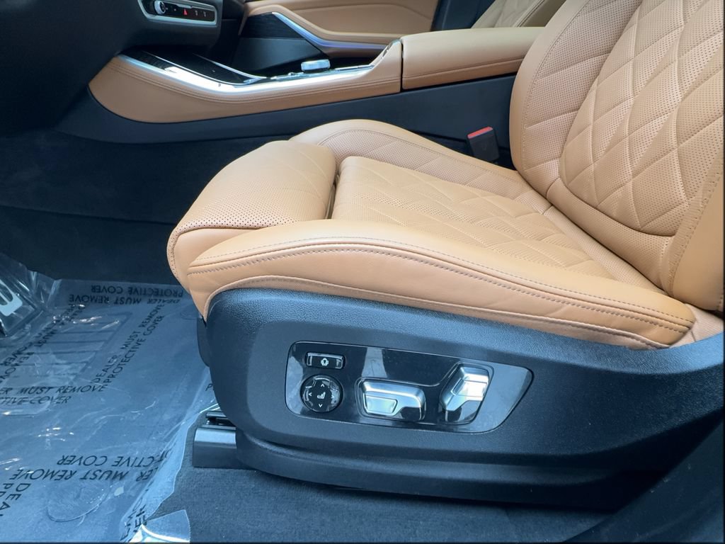 Used 2025 BMW X5 M60i AWD/4WD image 23