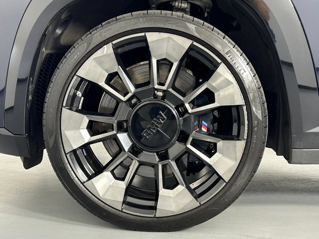 Used 2023 BMW XM AWD/4WD image 47