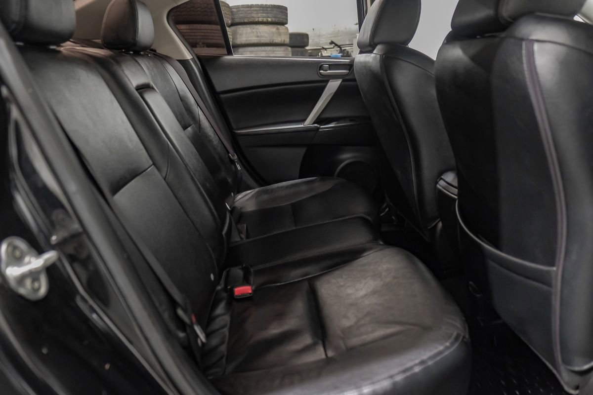 Used 2012 MAZDA MAZDA3 i Grand Touring w/ Tech Pkg FWD image 32