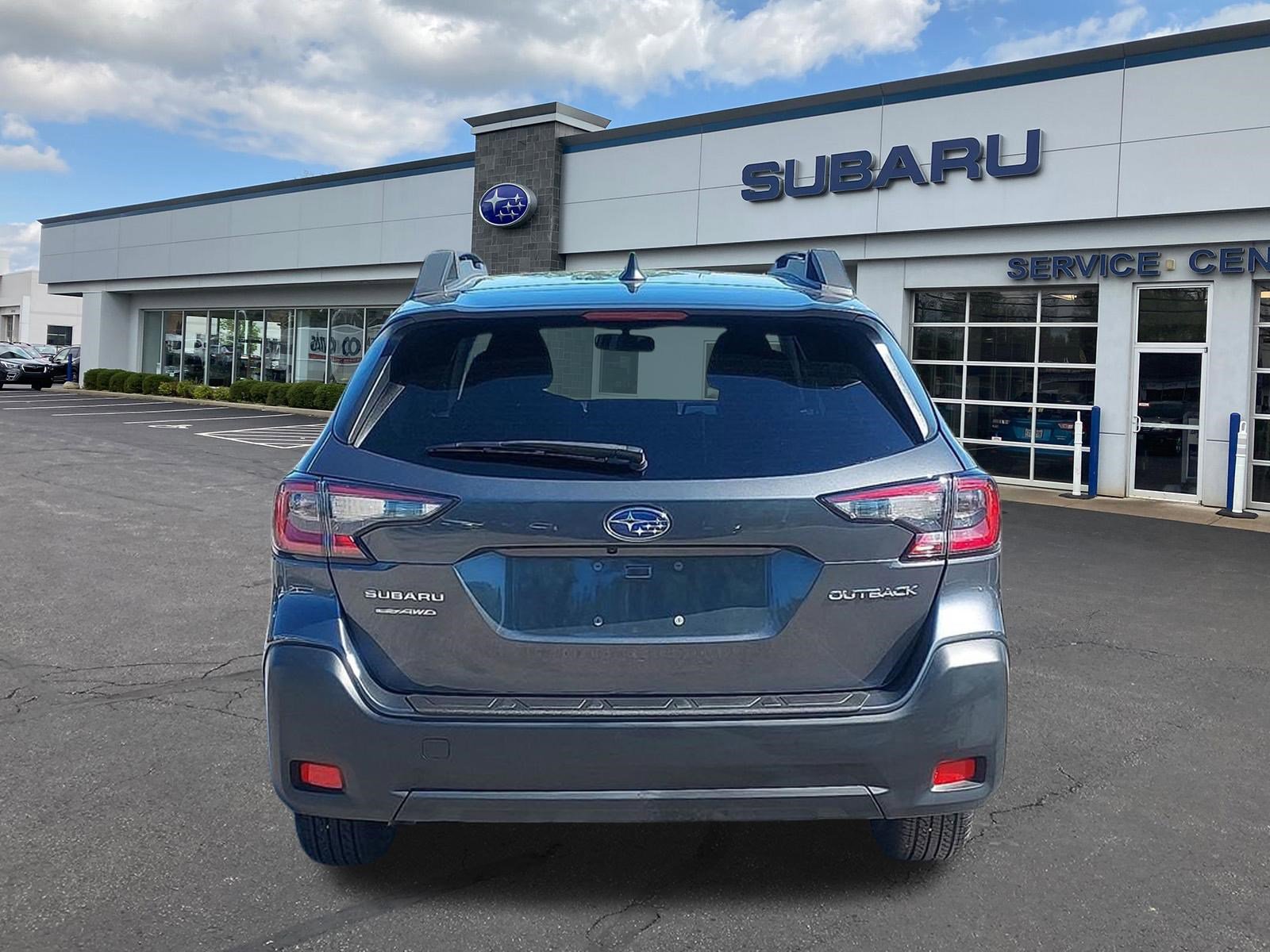 Certified 2025 Subaru Outback Premium AWD/4WD image 6