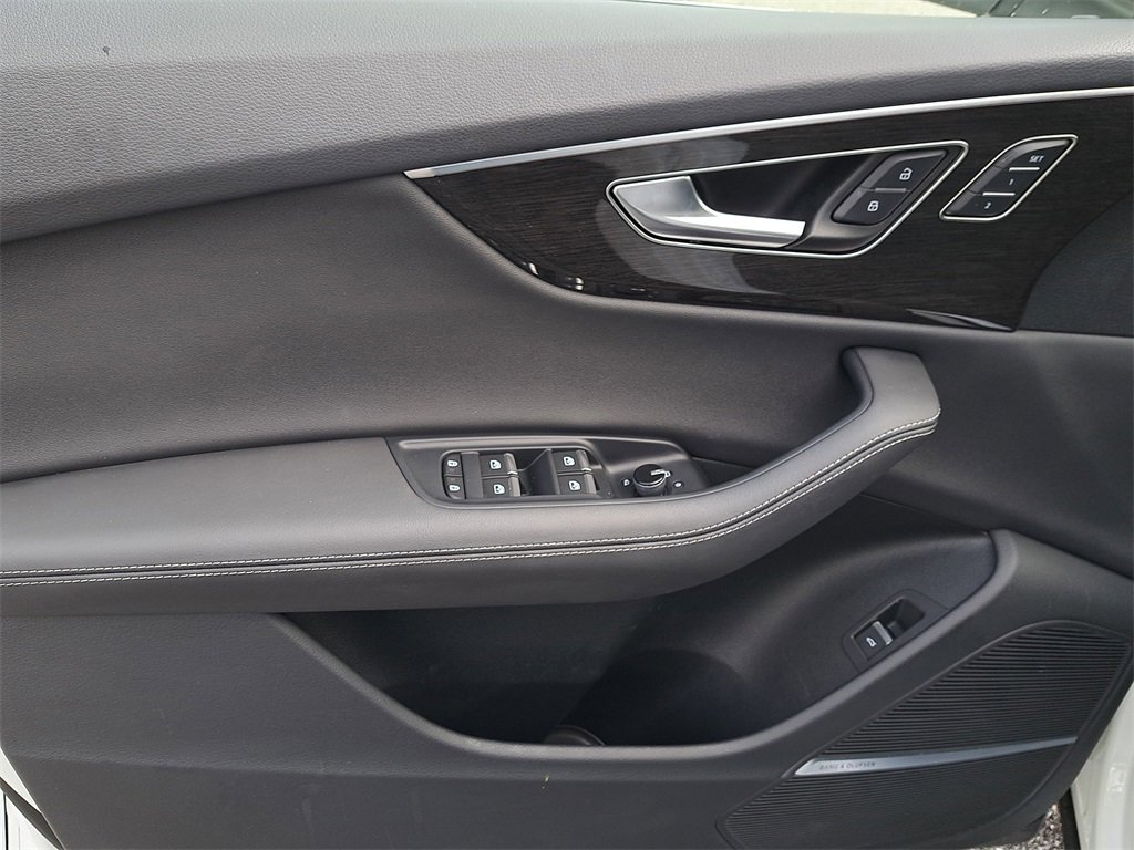 Certified 2024 Audi Q8 Premium Plus image 19