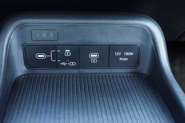 Used 2025 Hyundai Kona SEL image 26