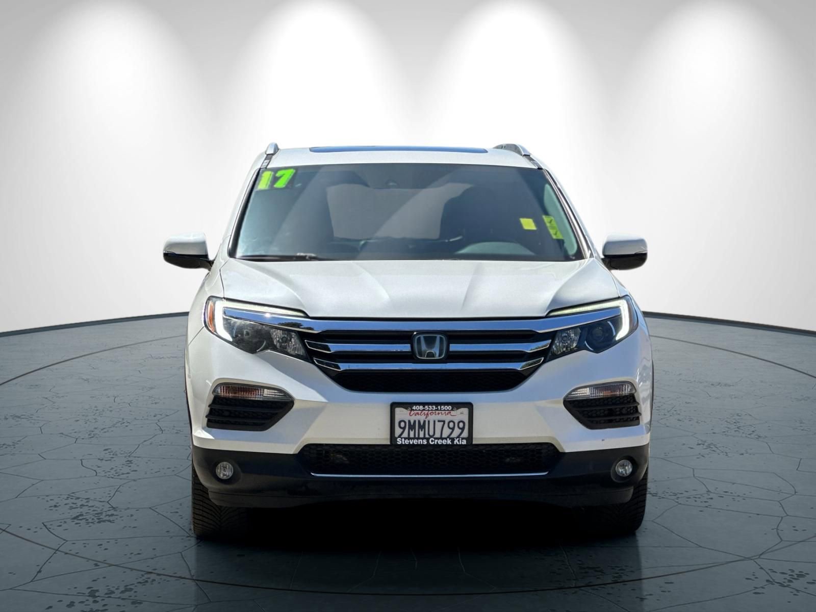 Used 2017 Honda Pilot Touring image 9