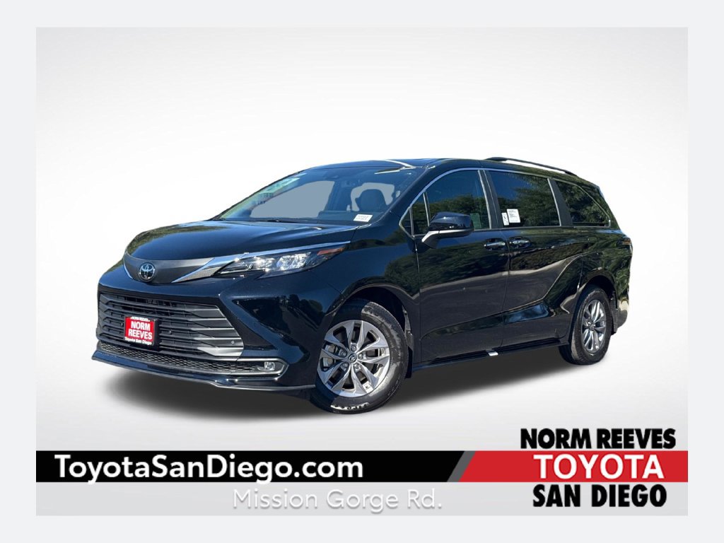 Certified 2026 Toyota Sienna XLE FWD image 1
