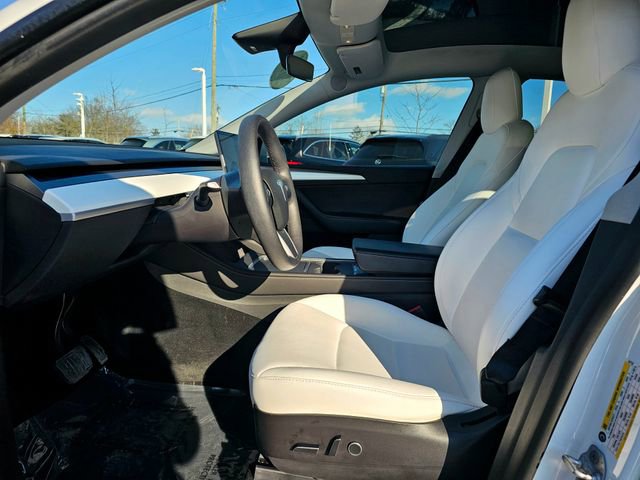 Used 2023 Tesla Model Y Long Range image 18