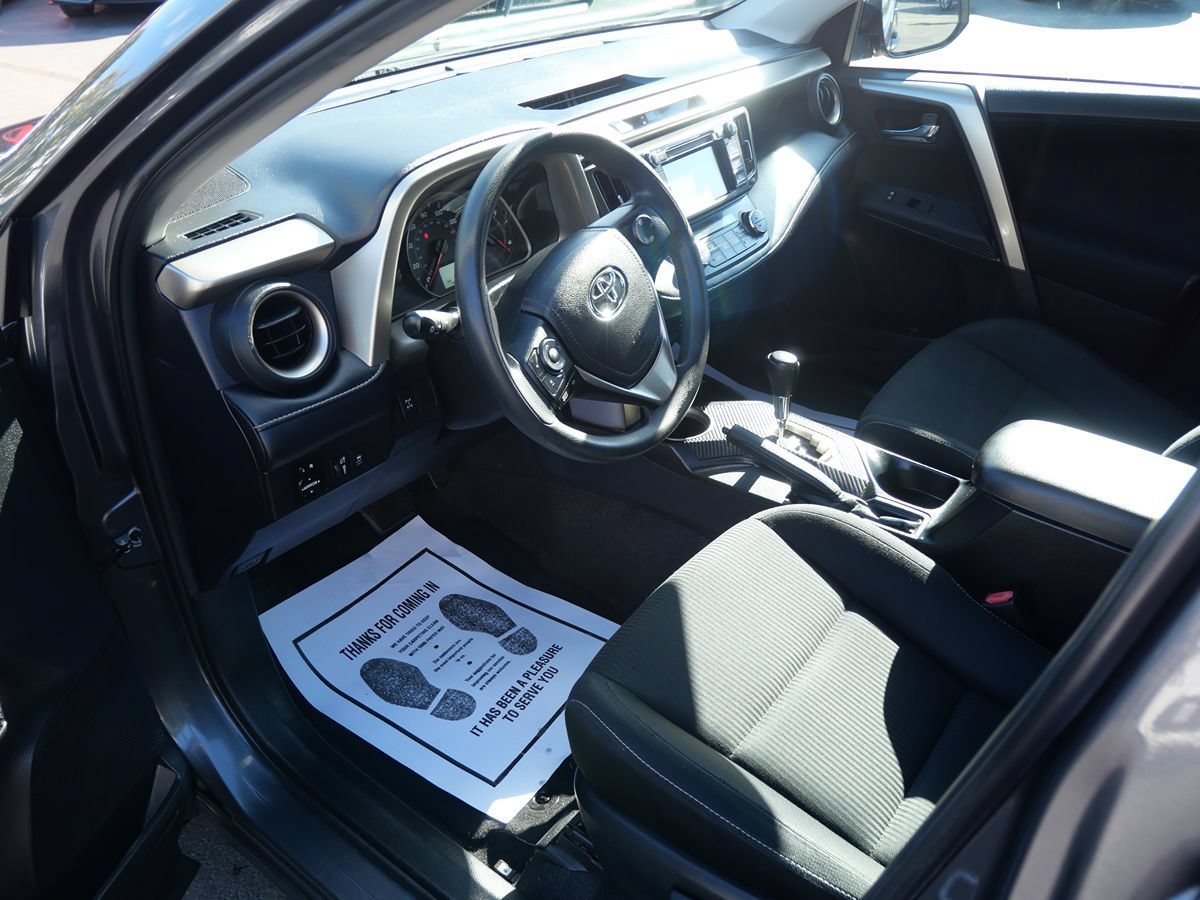 Used 2015 Toyota RAV4 XLE AWD/4WD image 8