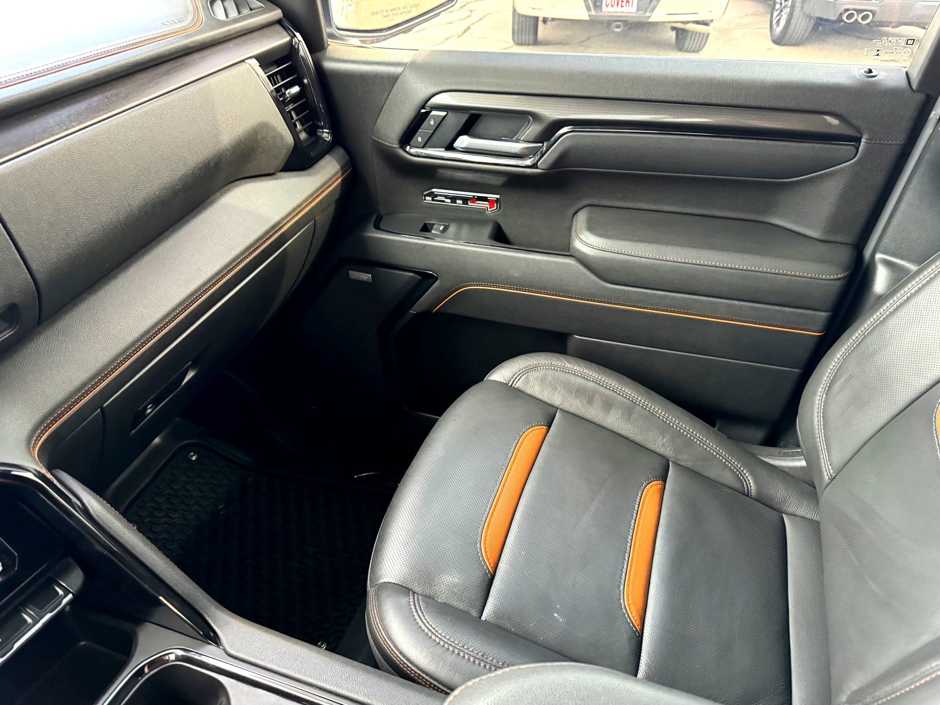 Used 2025 GMC Sierra 1500 AT4 image 30