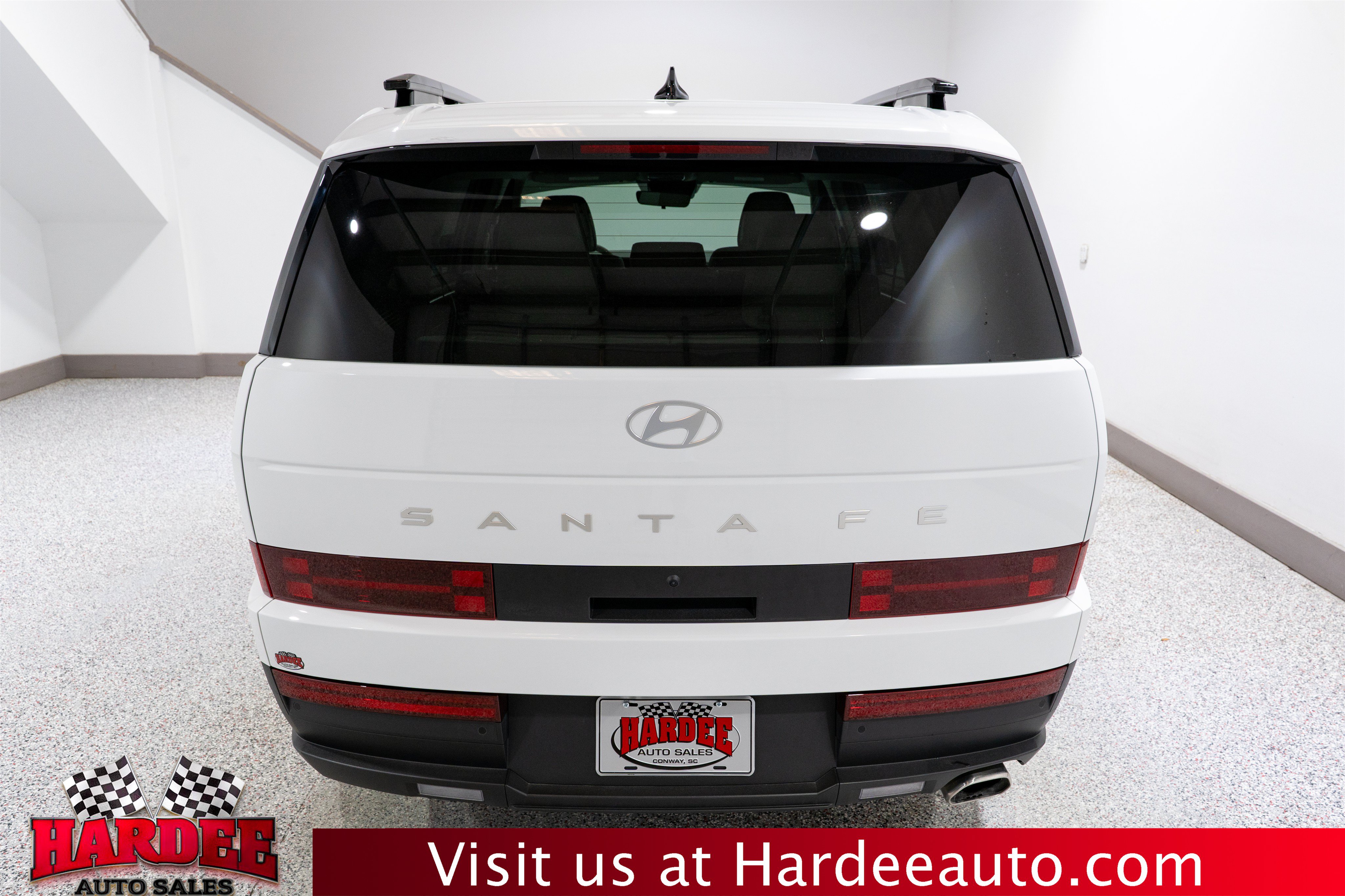 Used 2025 Hyundai Santa Fe SEL FWD image 4