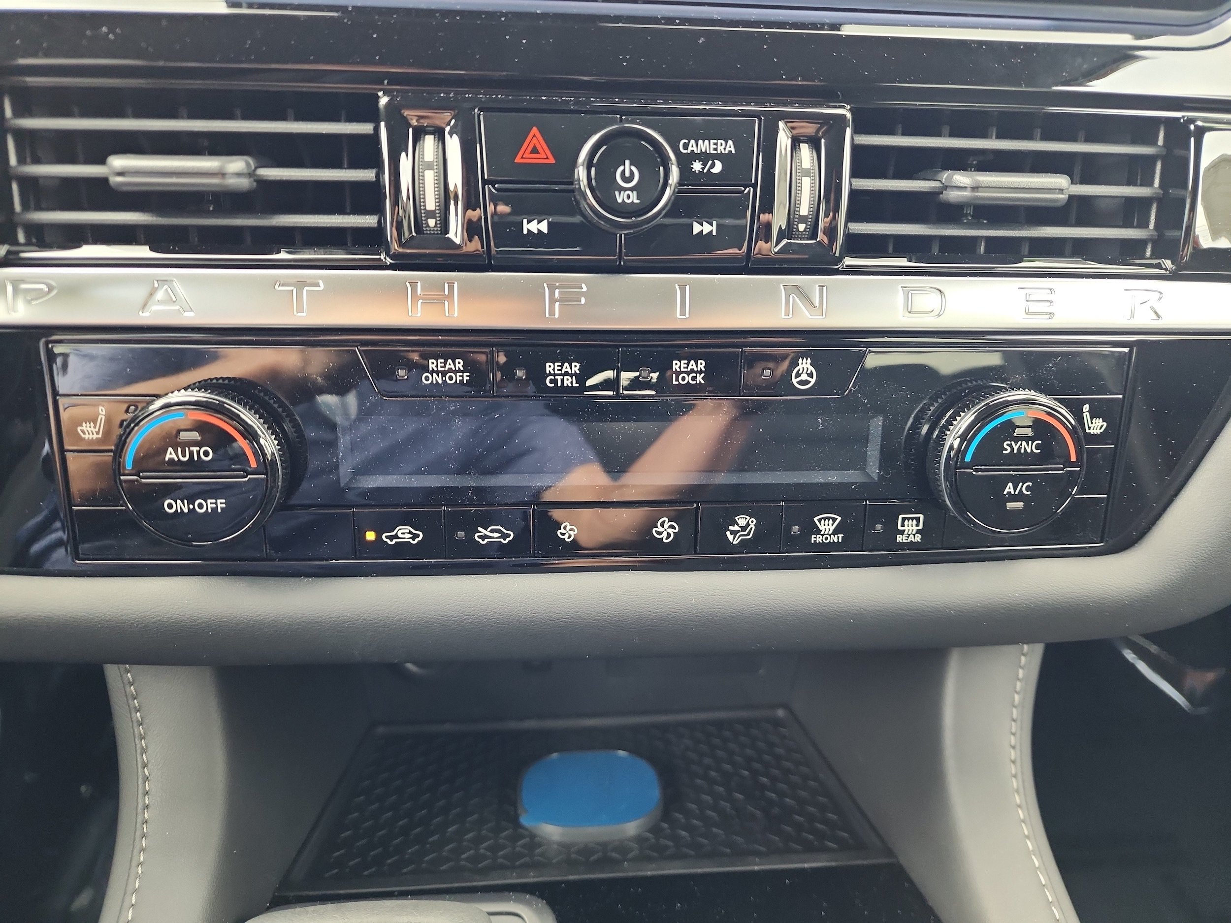 New 2026 Nissan Pathfinder SL AWD/4WD image 15