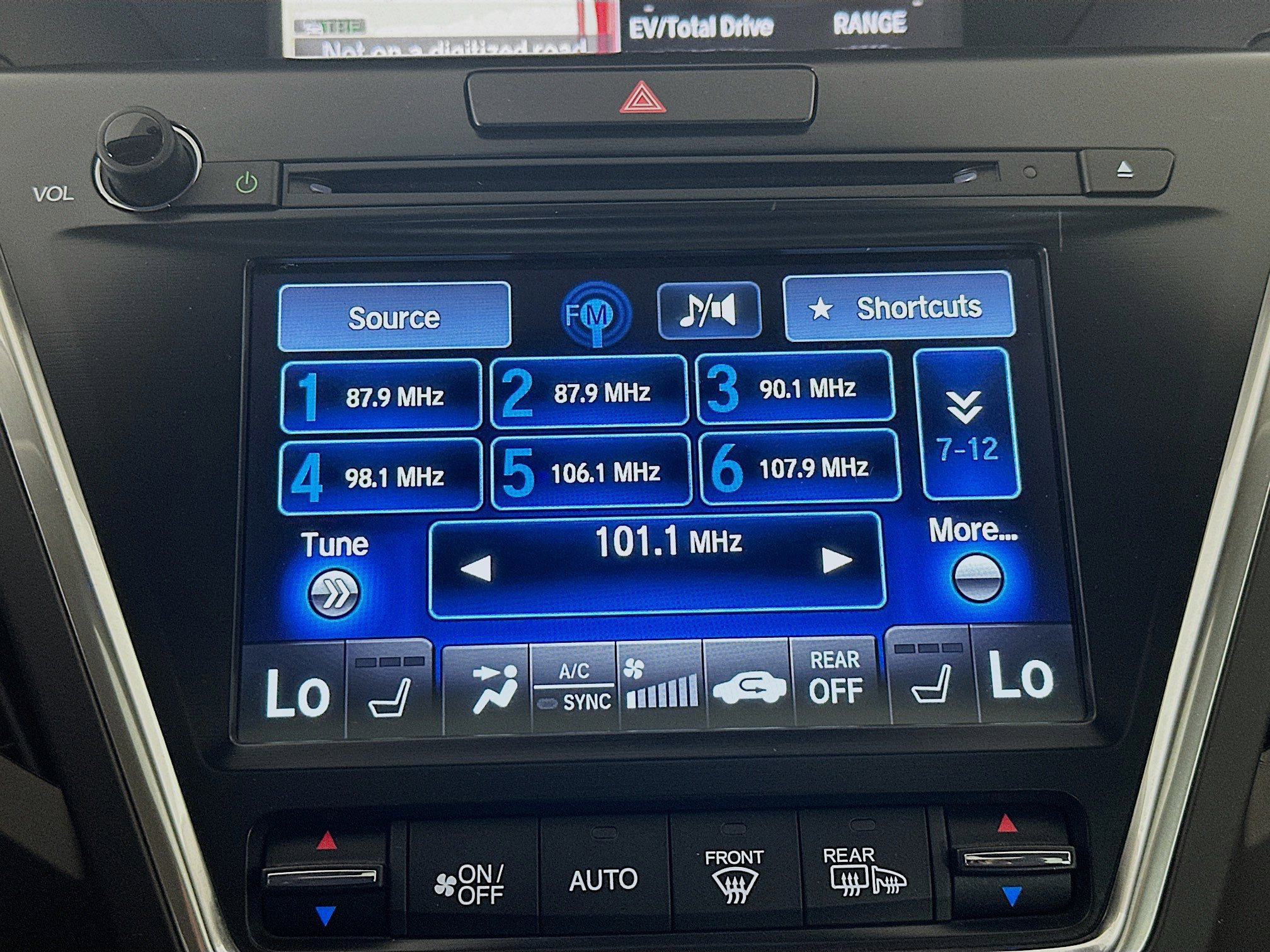 Used 2017 Acura MDX Sport Hybrid w/ Advance Pkg image 21