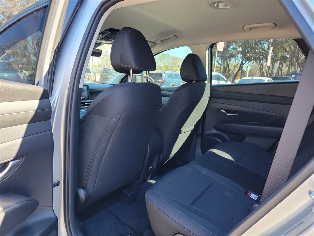 Used 2025 Hyundai Tucson SE image 8