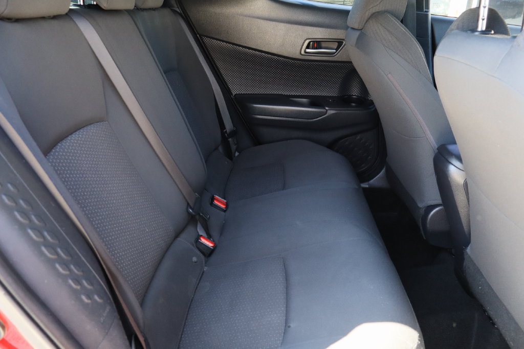 Used 2018 Toyota C-HR XLE FWD image 26