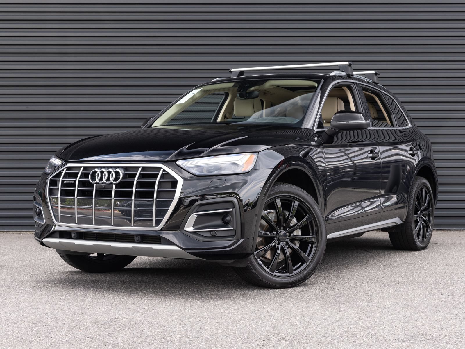 Used 2021 Audi Q5 Prestige w/ Prestige Package AWD/4WD image 1