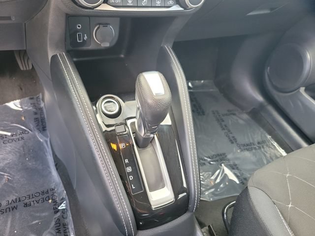 Used 2019 Nissan Kicks SV FWD image 31