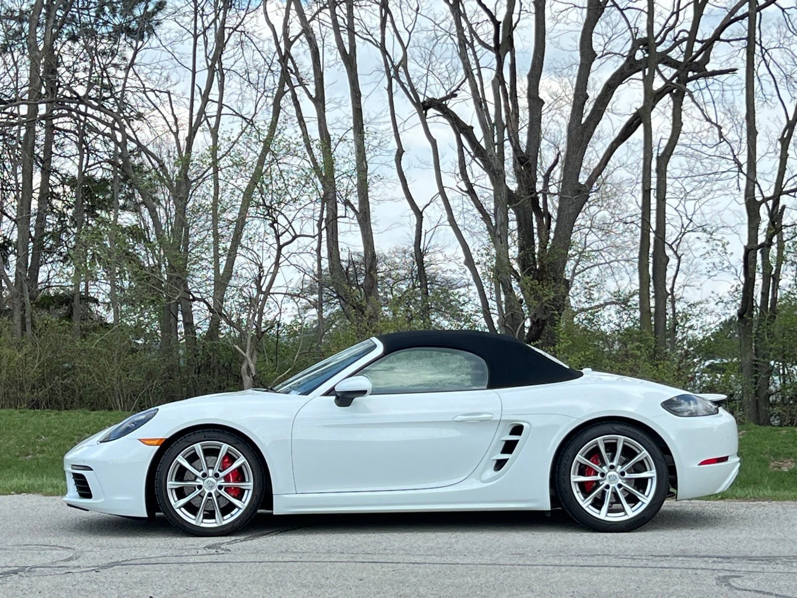 Certified 2022 Porsche 718 Boxster S image 2