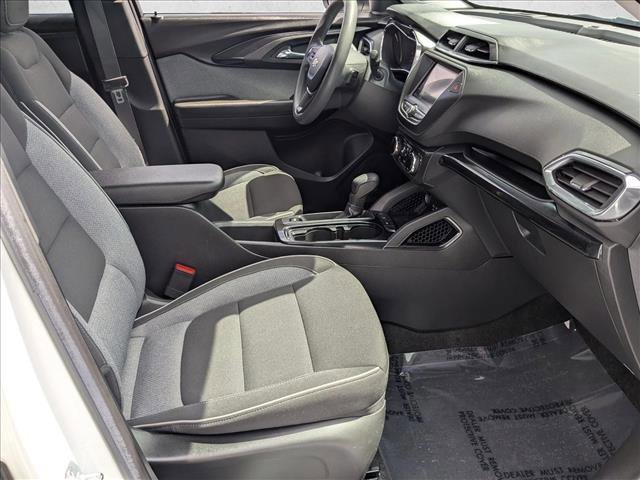Used 2023 Chevrolet TrailBlazer LT FWD image 20