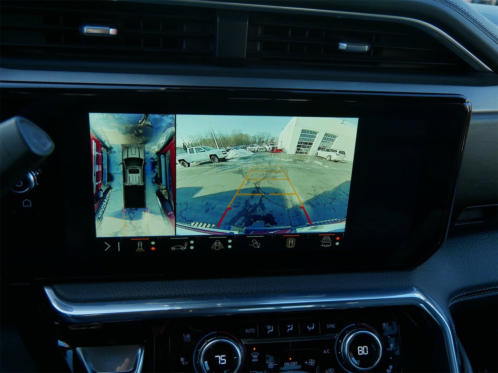 Used 2024 GMC Sierra 2500 Denali w/ Denali Reserve Package image 25