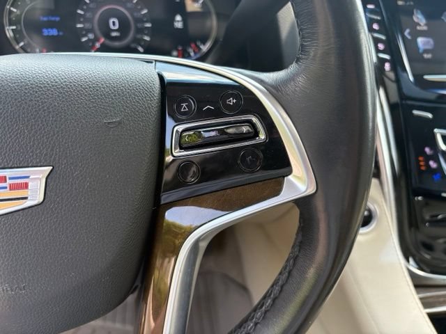 Used 2019 Cadillac Escalade Luxury AWD/4WD image 35