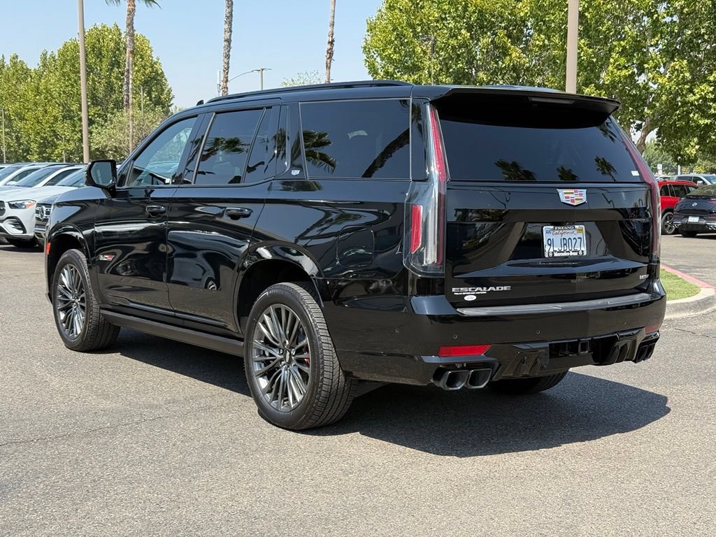 Used 2023 Cadillac Escalade V AWD/4WD image 9