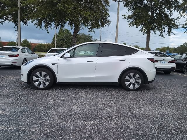 Used 2022 Tesla Model Y Long Range AWD/4WD image 3