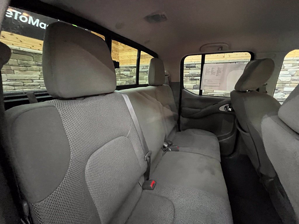 Used 2019 Nissan Frontier SV RWD image 38
