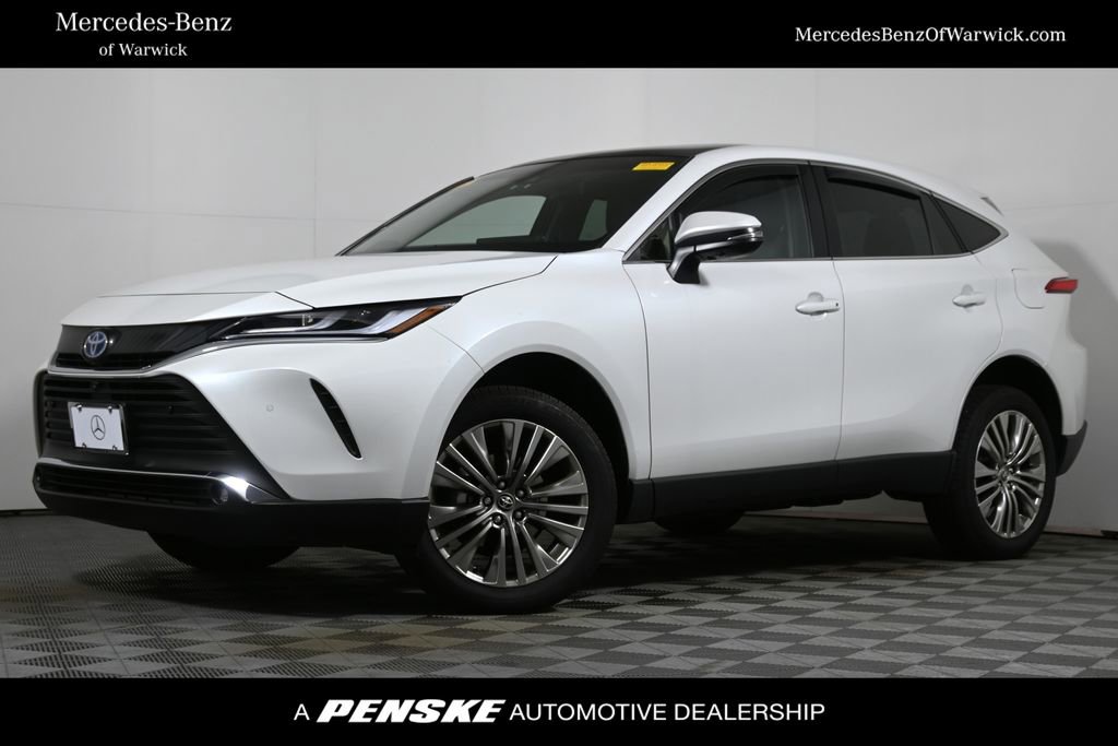 Used 2024 Toyota Venza LE