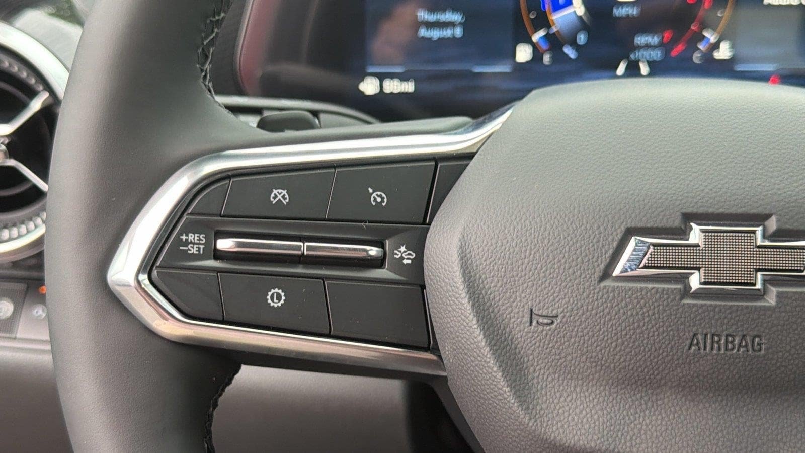 New 2027 Chevrolet Equinox LT w/ Convenience Package II FWD image 22
