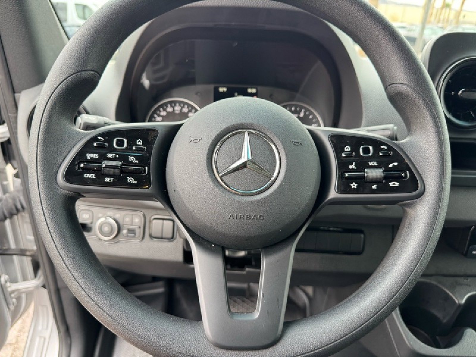 New 2024 Mercedes-Benz Sprinter 2500 image 23