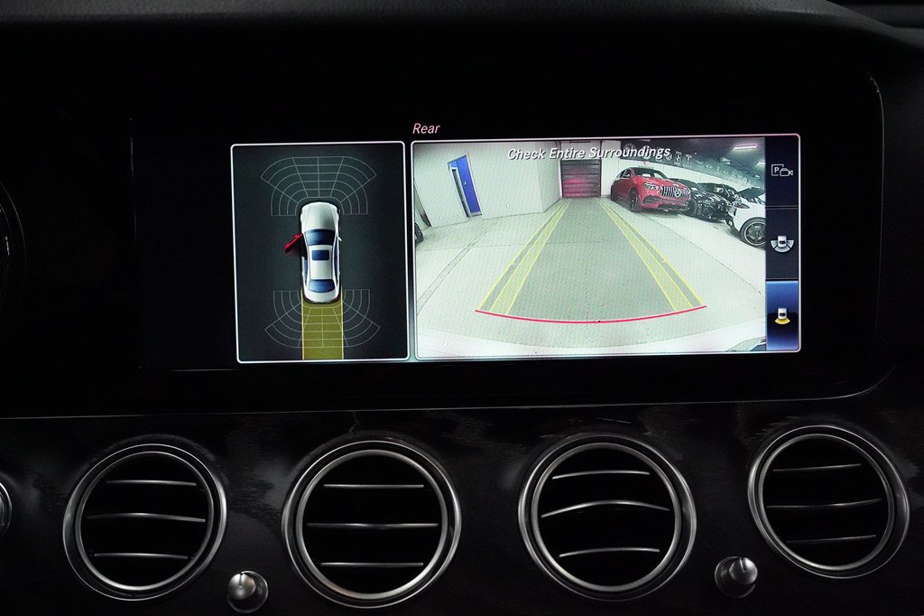 Used 2018 Mercedes-Benz E 300 w/ Premium 2 Package (Q02) image 21