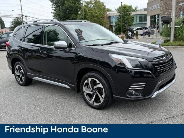 Used 2023 Subaru Forester Touring AWD/4WD image 3