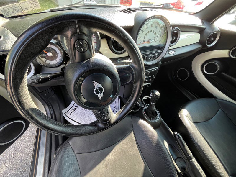 Used 2012 MINI Cooper Convertible image 10