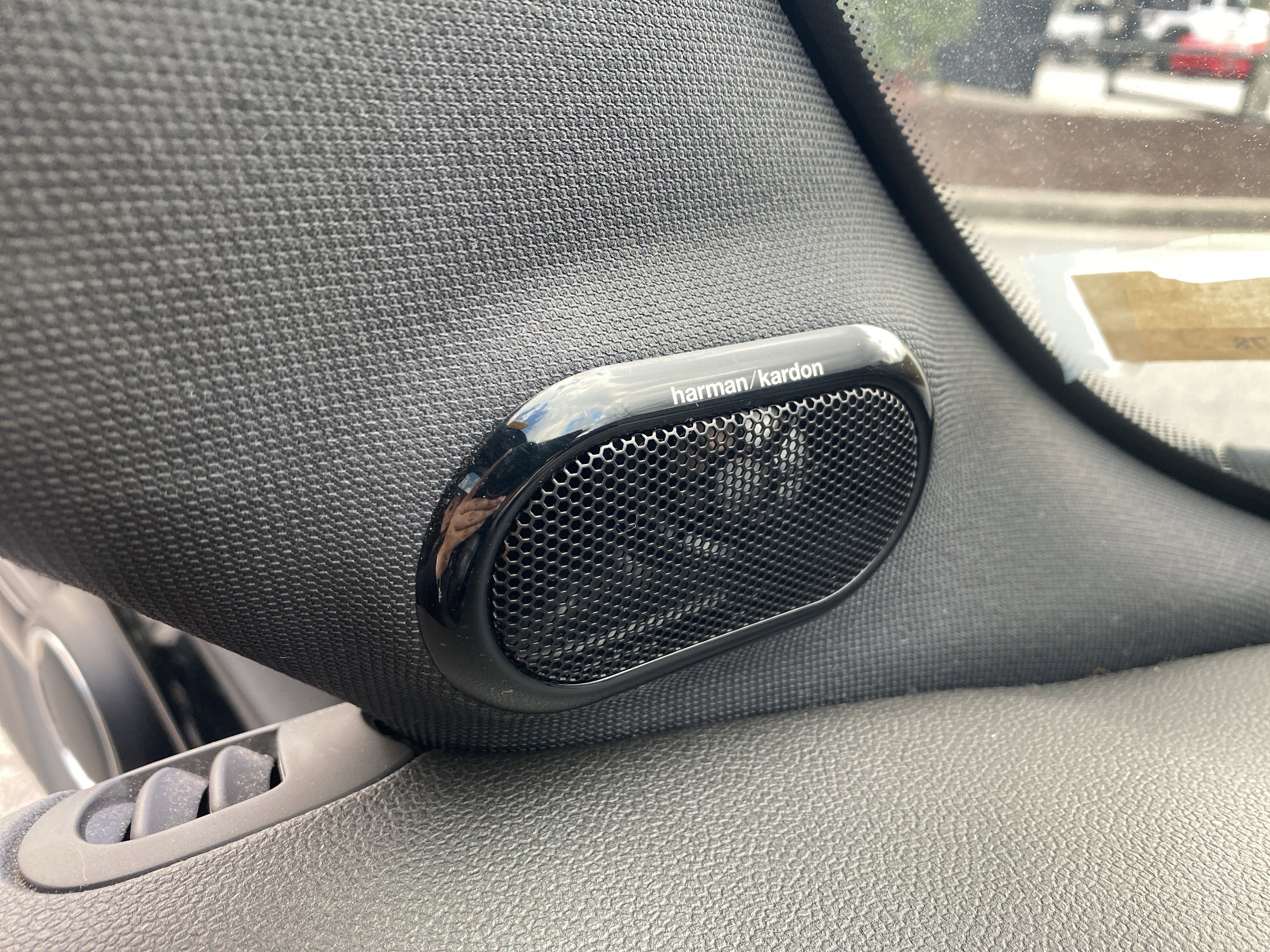 Used 2018 MINI Cooper S image 30