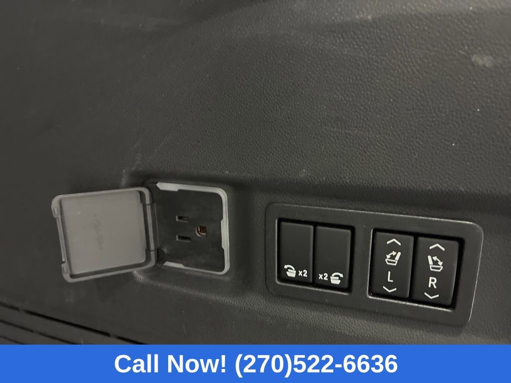 Used 2022 Chevrolet Suburban High Country image 46