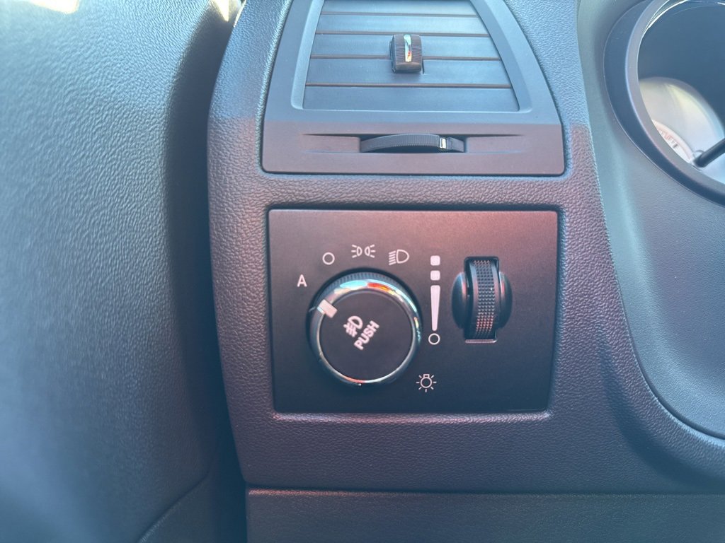 Used 2014 Dodge Challenger SRT8 image 10