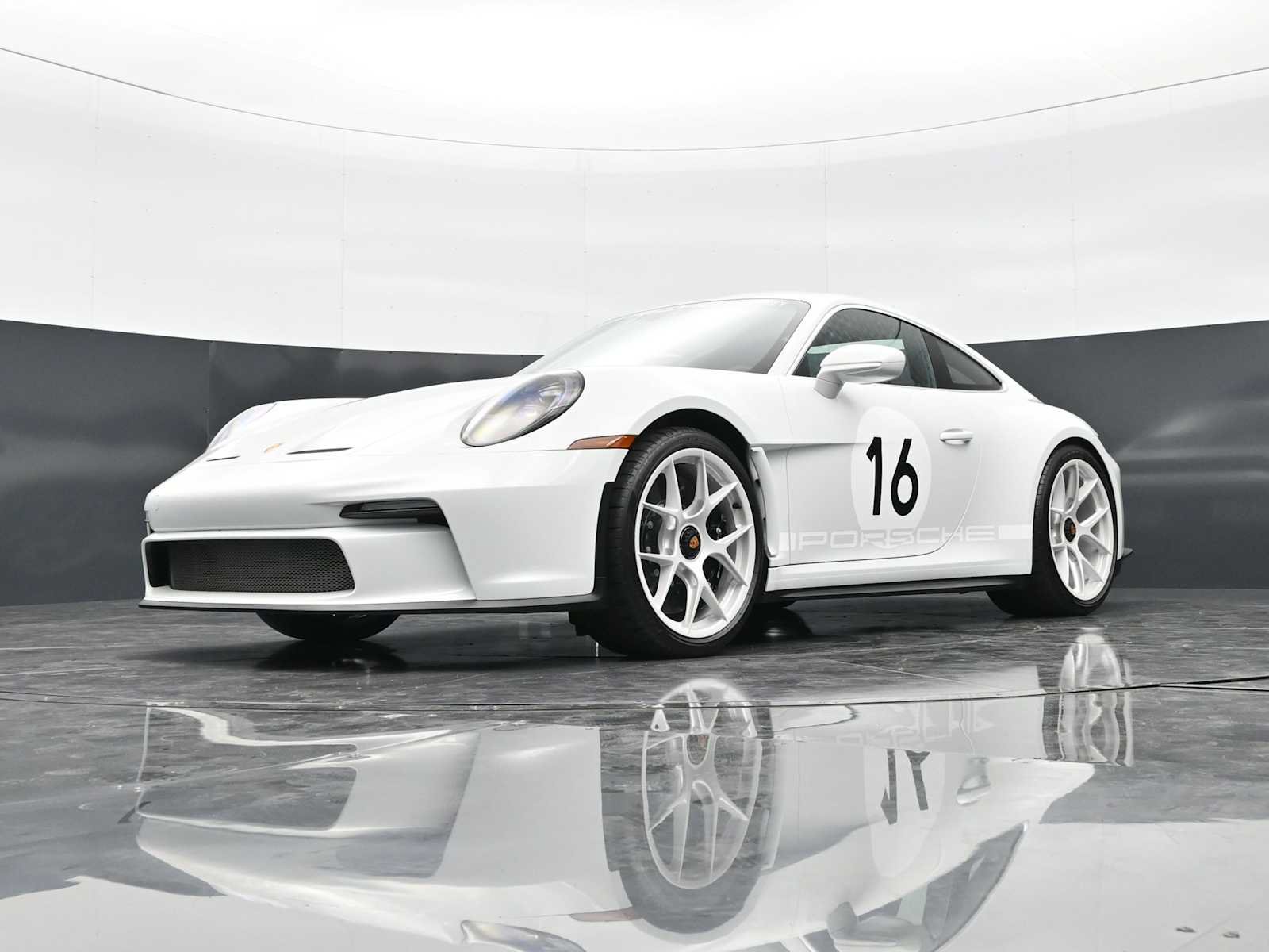 Certified 2024 Porsche 911 GT3 RS RWD image 46