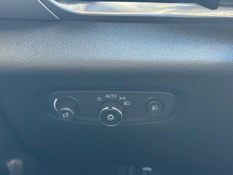 Used 2019 Chevrolet Traverse LT image 31