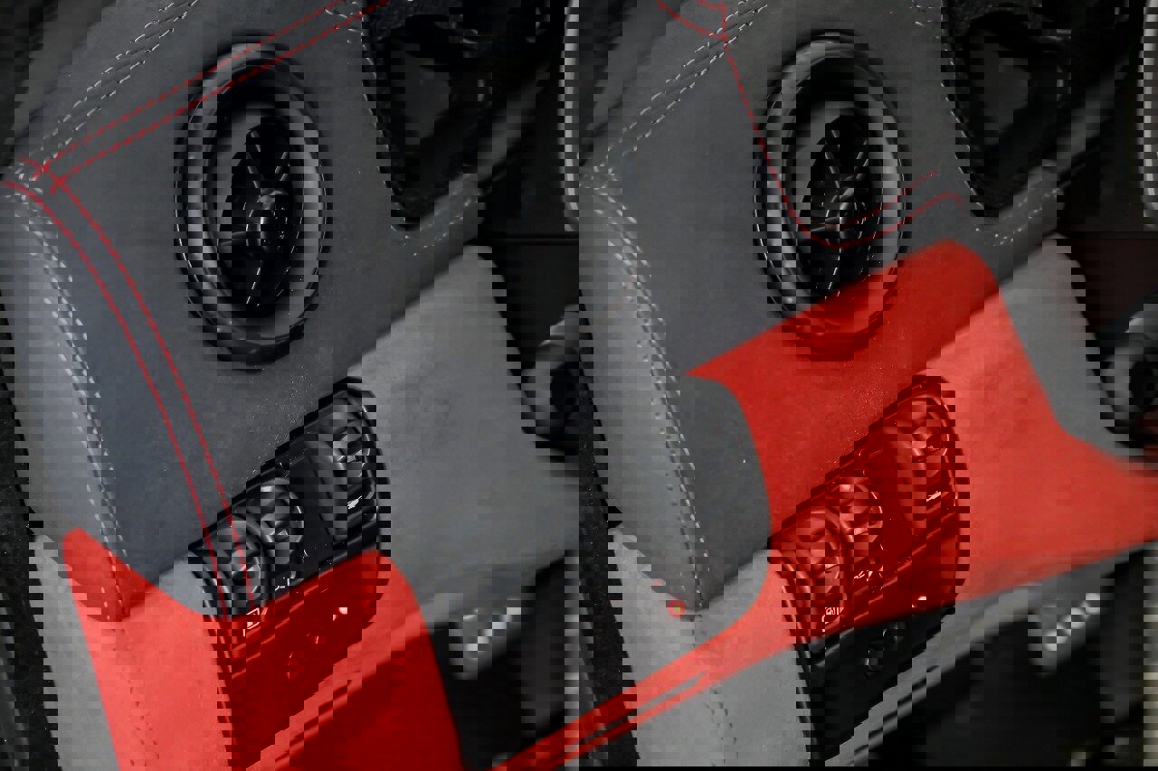 Used 2004 Ferrari 360 Challenge Stradale RWD image 31