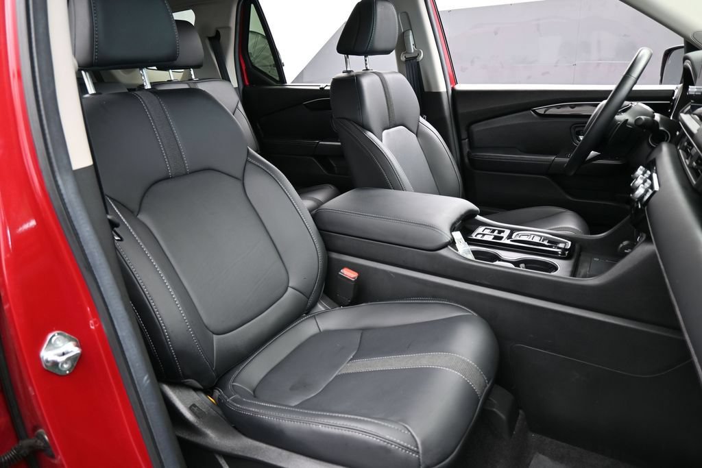 Used 2025 Honda Pilot Touring image 55