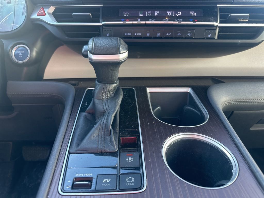 Used 2021 Toyota Sienna XLE image 20